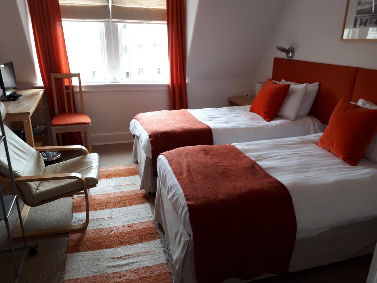 แคนาดาเกสท์เฮาส์ Bed & Breakfast เอดินบะระ ภายนอก รูปภาพ